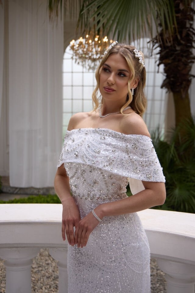 Maria Beyaz İnci & Kristal İşlemeli Elbise