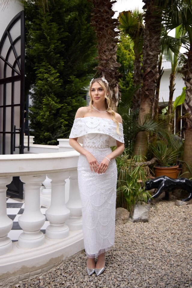 Maria Beyaz İnci & Kristal İşlemeli Elbise