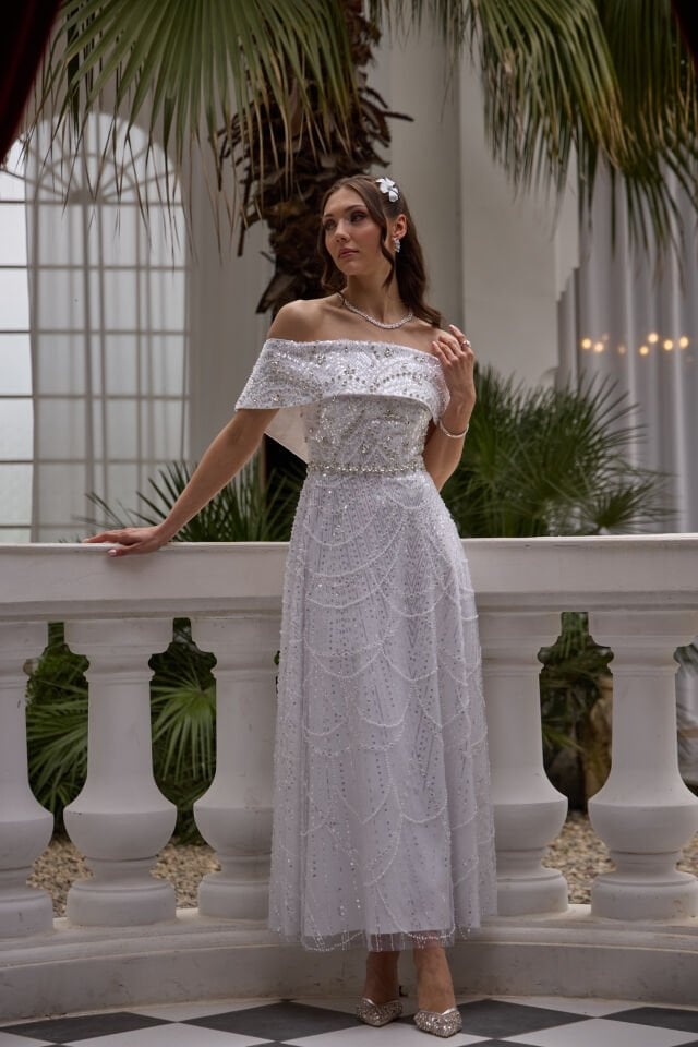 Maria Beyaz İnci & Kristal İşlemeli Prenses Elbise