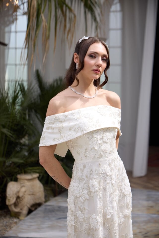 Sindirella Krem Dantel İşlemeli Prenses Elbise