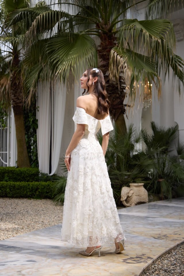 Sindirella Krem Dantel İşlemeli Prenses Elbise